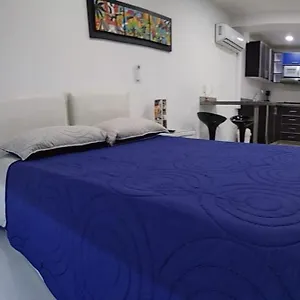 Aparta Estudios Edificio Valeria Apartamento
